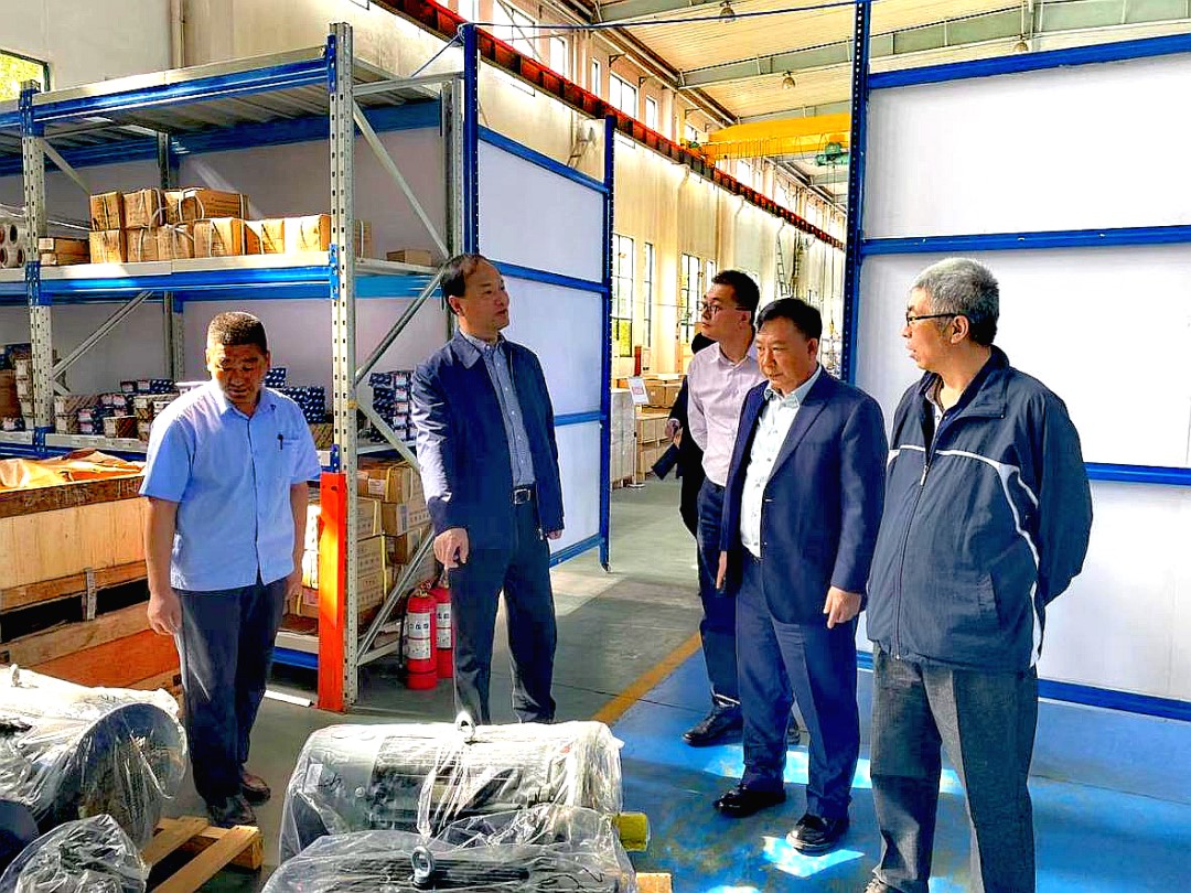 京城機(jī)電黨委副書(shū)記、總經(jīng)理王國(guó)華一行赴蘇州、寧波、溫州進(jìn)行液壓行業(yè)深度調(diào)研